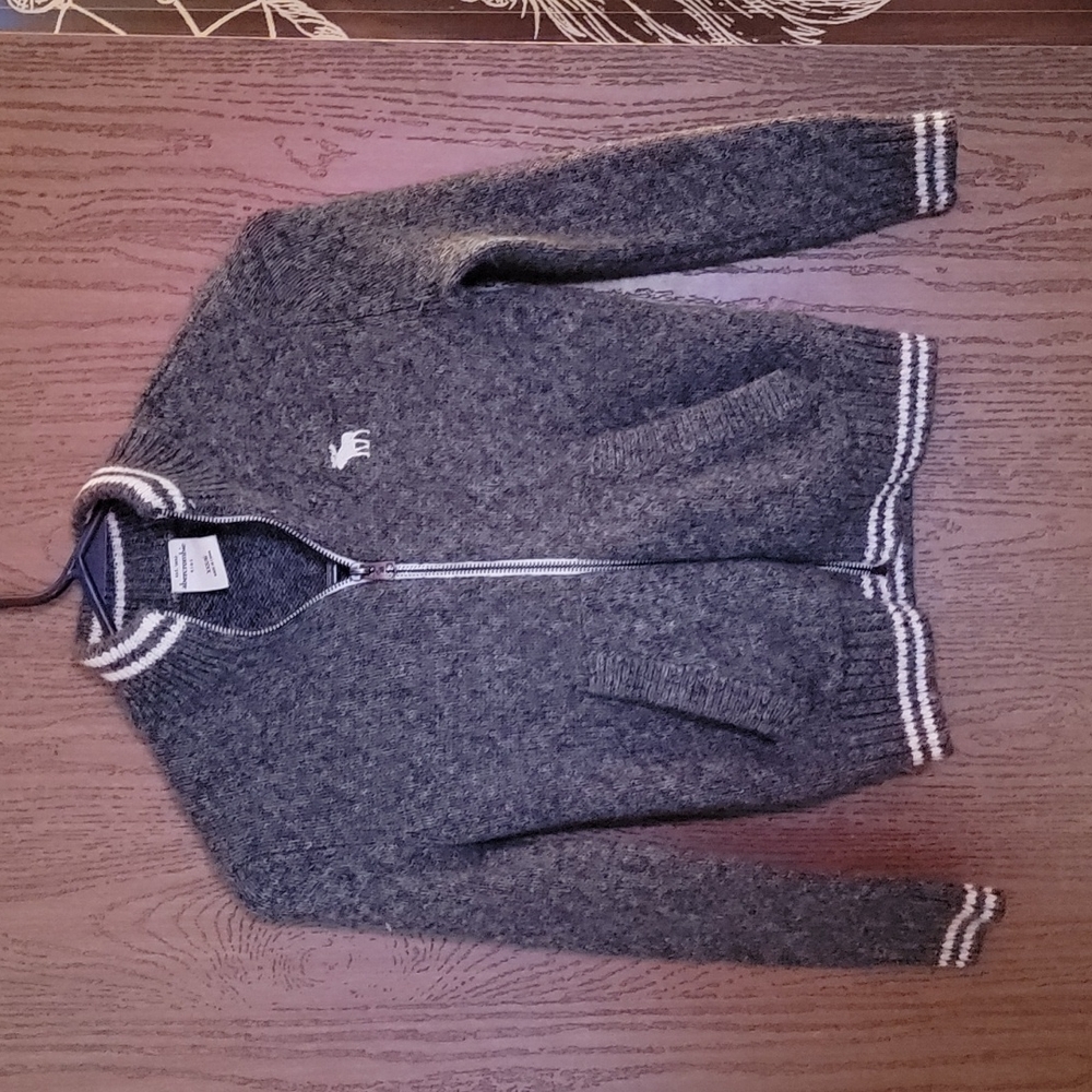 Abercrombie sweater